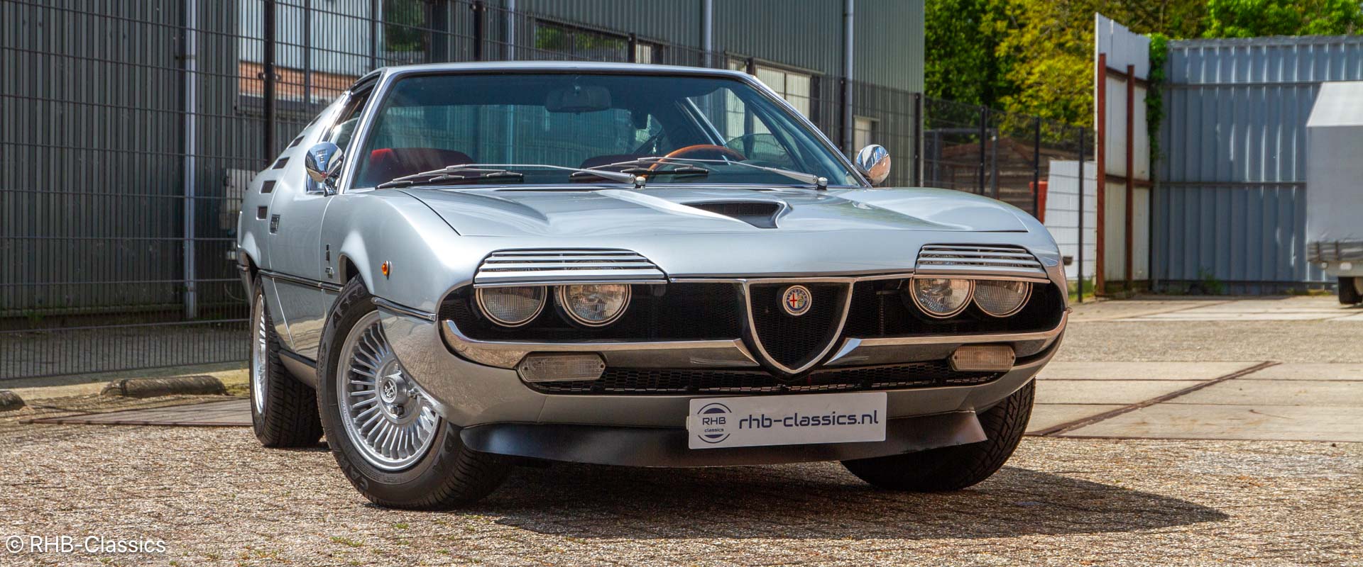 Alfa Romeo Montreal
