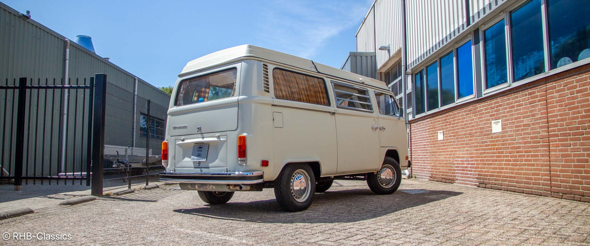 Volkswagen T2B Westfalia Campmobile